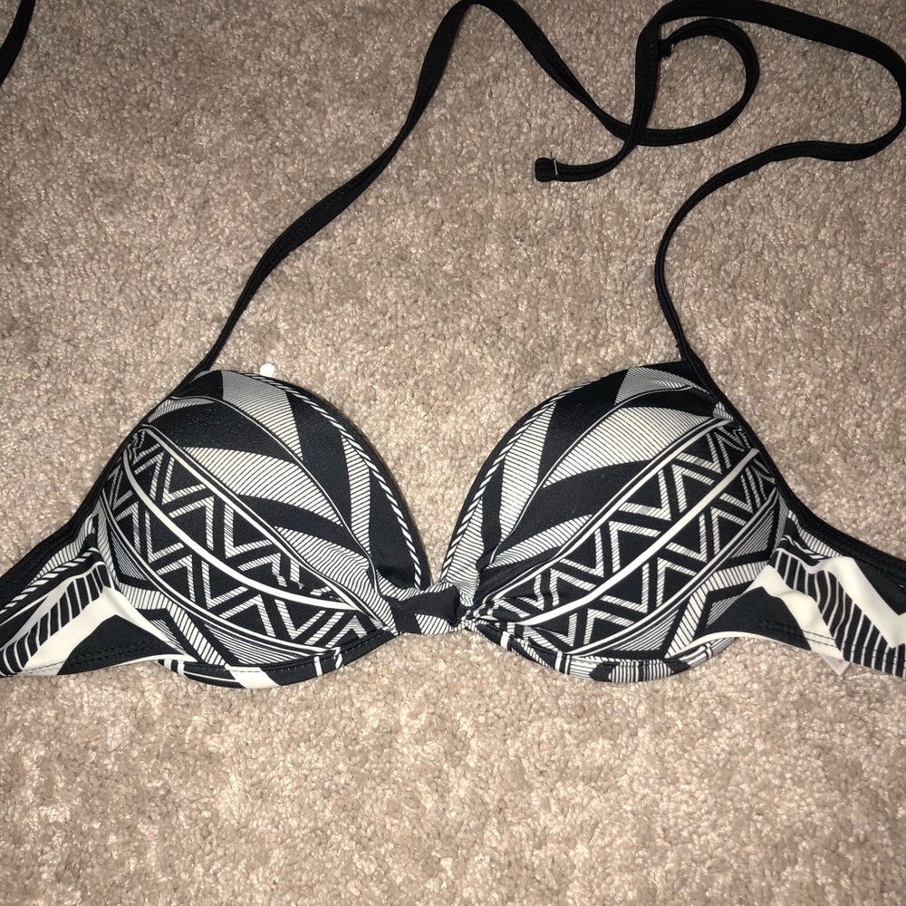 Black and white push up bikini